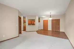 114200 Hundertmark Rd, Chaska, MN 55318 - Photo 7