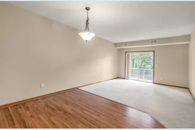 114200 Hundertmark Road #110, Chaska, MN 55318 - Photo 3