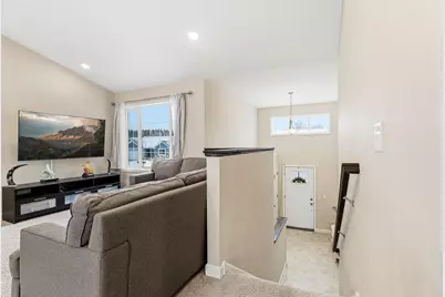 1004 Triumph Trail NE, Isanti, MN 55040 - Photo 7