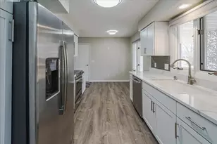 1463 Trollhagen Dr NE, Fridley, MN 55421 - Photo 25