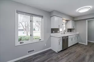 1463 Trollhagen Dr NE, Fridley, MN 55421 - Photo 23