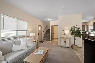 1048 Dayton Ave, Saint Paul, MN 55104 - Photo 3