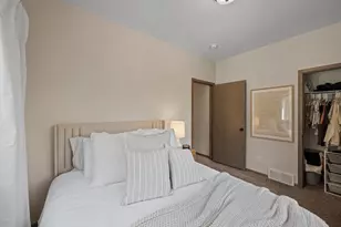 1048 Dayton Ave, Saint Paul, MN 55104 - Photo 21