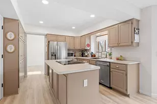 1636 Thornhill Ln, Woodbury, MN 55125 - Photo 11