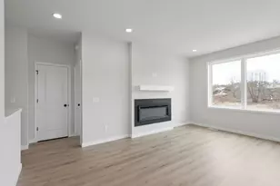 10926 37th St N, Lake Elmo, MN 55042 - Photo 3