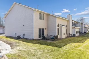 8701 Norway St NW, Coon Rapids, MN 55433 - Photo 17