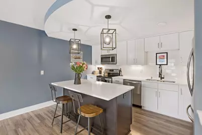 10401 Cedar Lake Road #410, Minnetonka, MN 55305 - Photo 3