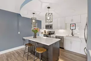 10401 Cedar Lake Rd, Minnetonka, MN 55305 - Photo 3