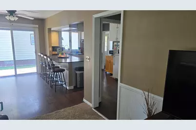 524 1st Avenue SE, Wells, MN 56097 - Photo 7