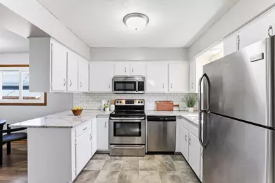 936 Jefferson Avenue, Saint Paul, MN 55102 - Photo 9