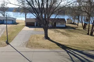 17207 Riverwood Dr, Little Falls, MN 56345 - Photo 31