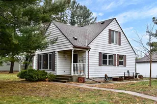 812 6th St W, Wabasha, MN 55981 - Photo 1