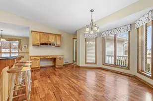 610 Deschepper St, Marshall, MN 56258 - Photo 13