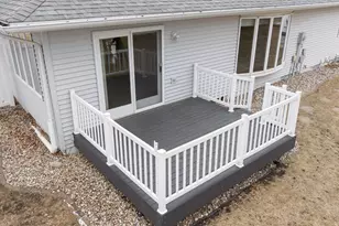 610 Deschepper St, Marshall, MN 56258 - Photo 7