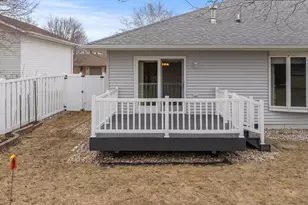 610 Deschepper St, Marshall, MN 56258 - Photo 61