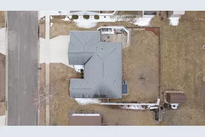 610 Deschepper Street, Marshall, MN 56258 - Photo 57