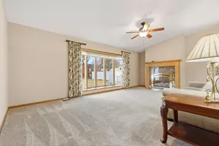 610 Deschepper St, Marshall, MN 56258 - Photo 25