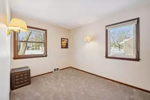 5832 Rhode Island Ave N, Crystal, MN 55428 - Photo 15