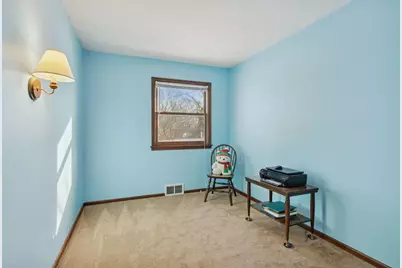 5832 Rhode Island Avenue N, Crystal, MN 55428 - Photo 17