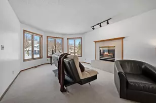 6724 Timber Crest Dr, Maple Grove, MN 55311 - Photo 7