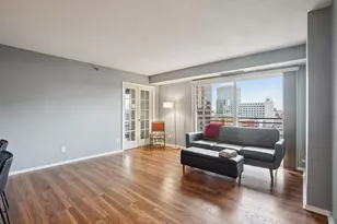 66 9th St E, Saint Paul, MN 55101 - Photo 1