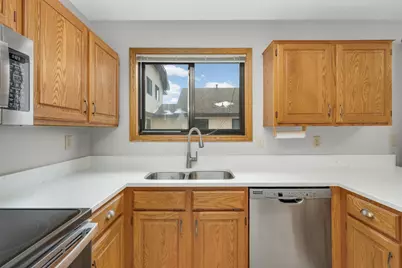 5420 Orleans Lane N #5, Plymouth, MN 55442 - Photo 11