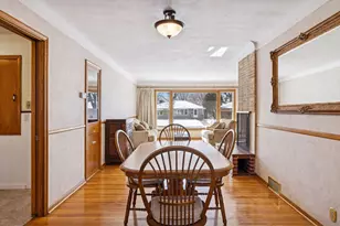 1947 Yorkshire Ct, Saint Paul, MN 55116 - Photo 15