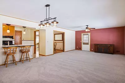 1947 Yorkshire Court, Saint Paul, MN 55116 - Photo 21