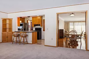 1947 Yorkshire Ct, Saint Paul, MN 55116 - Photo 25