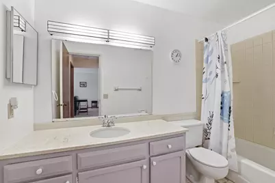 2700 Oxford Street N #102, Roseville, MN 55113 - Photo 11