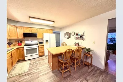 611 Hackberry Street, Dawson, MN 56232 - Photo 7