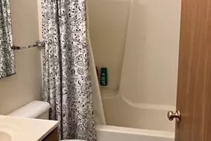 906 5th St SW, Waseca, MN 56093 - Photo 5