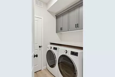 10933 37th Street N, Lake Elmo, MN 55042 - Photo 35