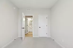 10933 37th St N, Lake Elmo, MN 55042 - Photo 11