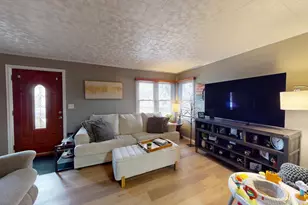 1425 Academy Ave, Albert Lea, MN 56007 - Photo 3