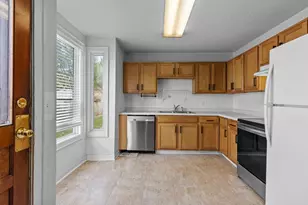934 Juno Ave, Saint Paul, MN 55102 - Photo 11