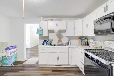 46 Winnipeg Avenue, Saint Paul, MN 55117 - Photo 9