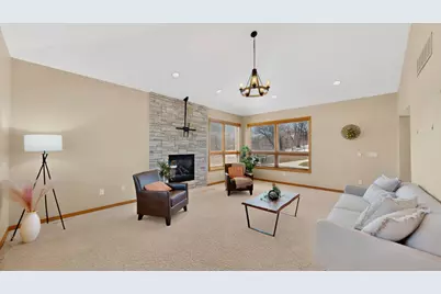 4823 Scenic Oak Drive SW, Rochester, MN 55902 - Photo 5