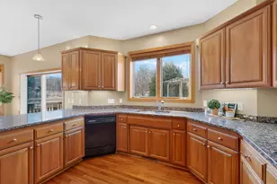 4823 Scenic Oak Dr SW, Rochester, MN 55902 - Photo 15