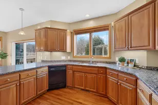 4823 Scenic Oak Dr SW, Rochester, MN 55902 - Photo 15