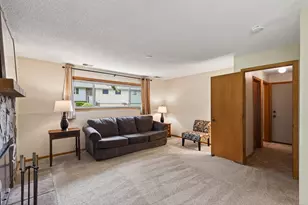 4604 Rosewood Ln N, Plymouth, MN 55442 - Photo 23