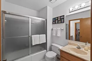 4604 Rosewood Ln N, Plymouth, MN 55442 - Photo 19
