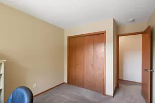 4604 Rosewood Ln N, Plymouth, MN 55442 - Photo 21