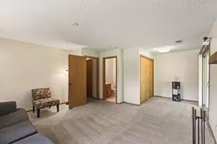 4604 Rosewood Ln N, Plymouth, MN 55442 - Photo 25