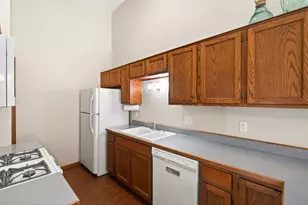 4604 Rosewood Ln N, Plymouth, MN 55442 - Photo 5