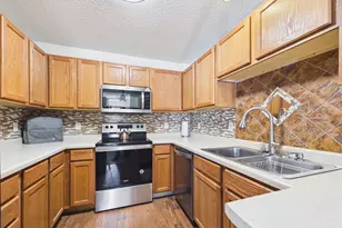 1506 Praha St SE, New Prague, MN 56071 - Photo 3