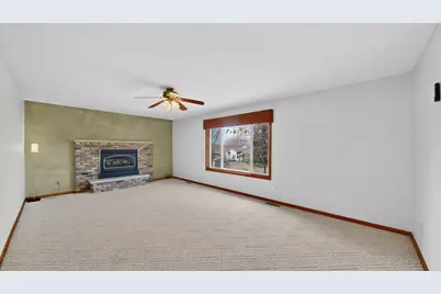 4236 Stoneham Lane NW, Rochester, MN 55901 - Photo 9