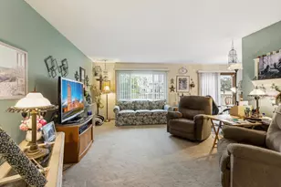 112302 Baxter Ct, Chaska, MN 55318 - Photo 5