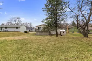 112302 Baxter Ct, Chaska, MN 55318 - Photo 3