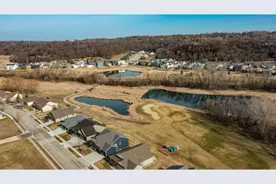 2027 Hadley Creek Drive NE, Rochester, MN 55906 - Photo 5